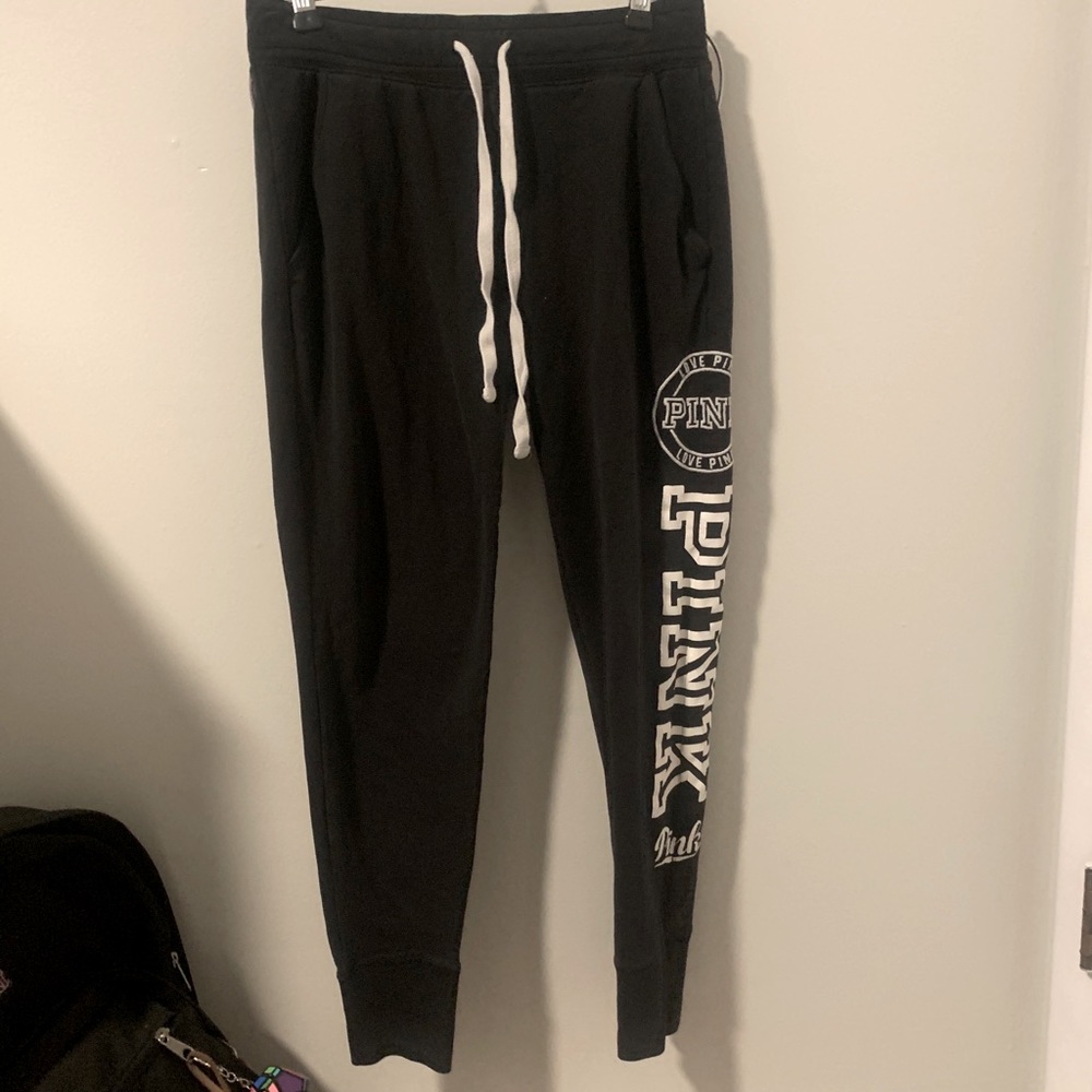 victoria’s secret// pink black pink logo sweats